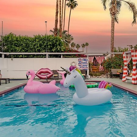 Отель Float Palm Springs - Adults Only Экстерьер фото