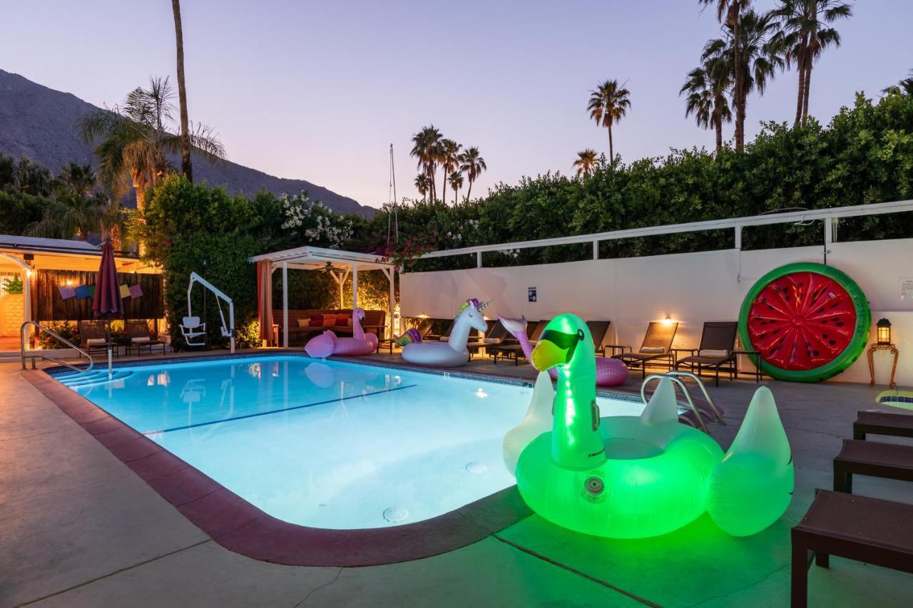 Отель Float Palm Springs - Adults Only Экстерьер фото