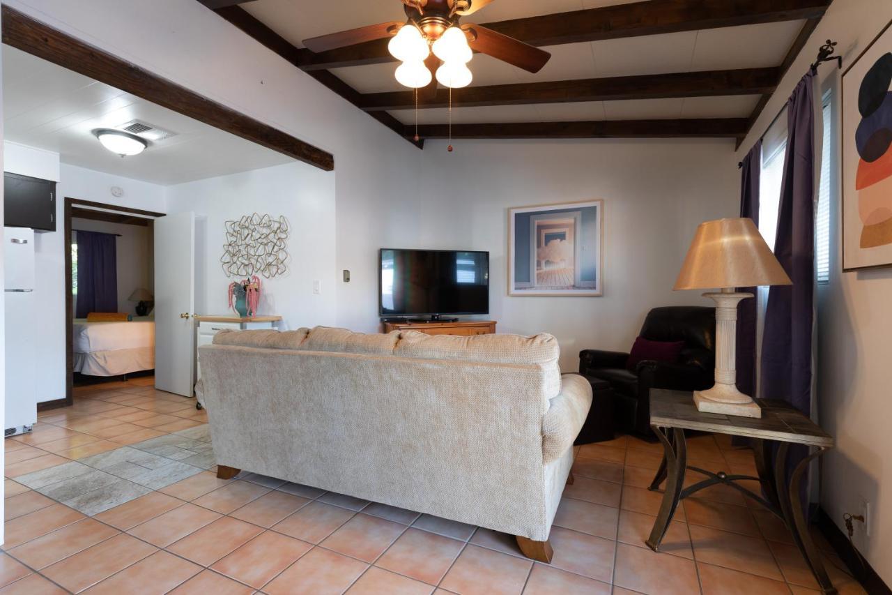 Отель Float Palm Springs - Adults Only Экстерьер фото