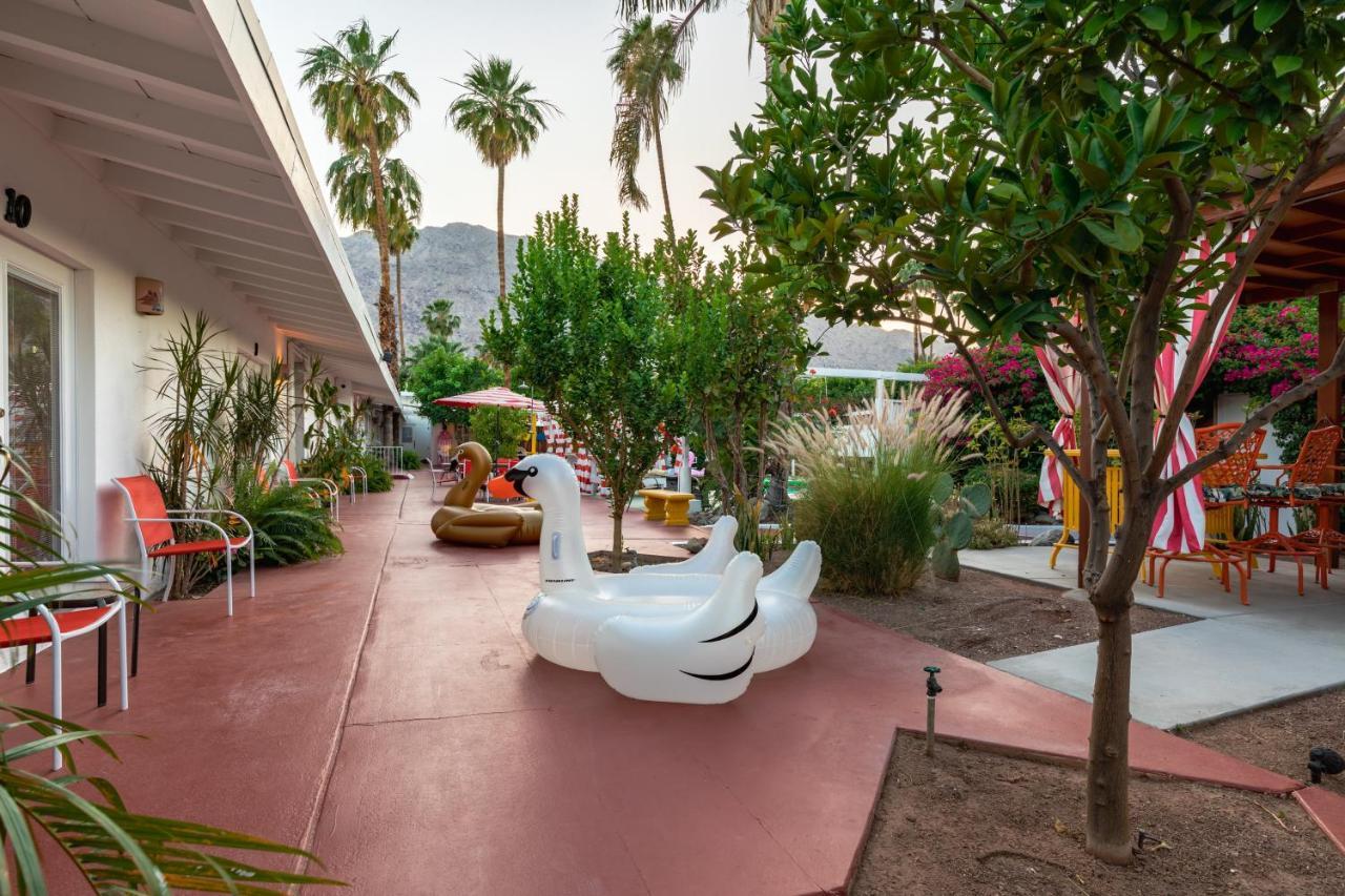 Отель Float Palm Springs - Adults Only Экстерьер фото