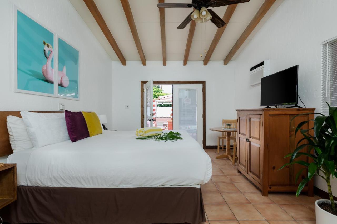 Отель Float Palm Springs - Adults Only Экстерьер фото