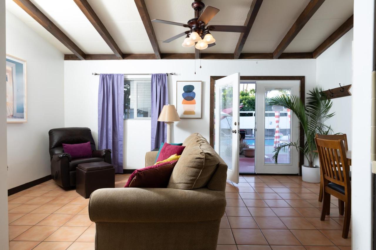 Отель Float Palm Springs - Adults Only Экстерьер фото